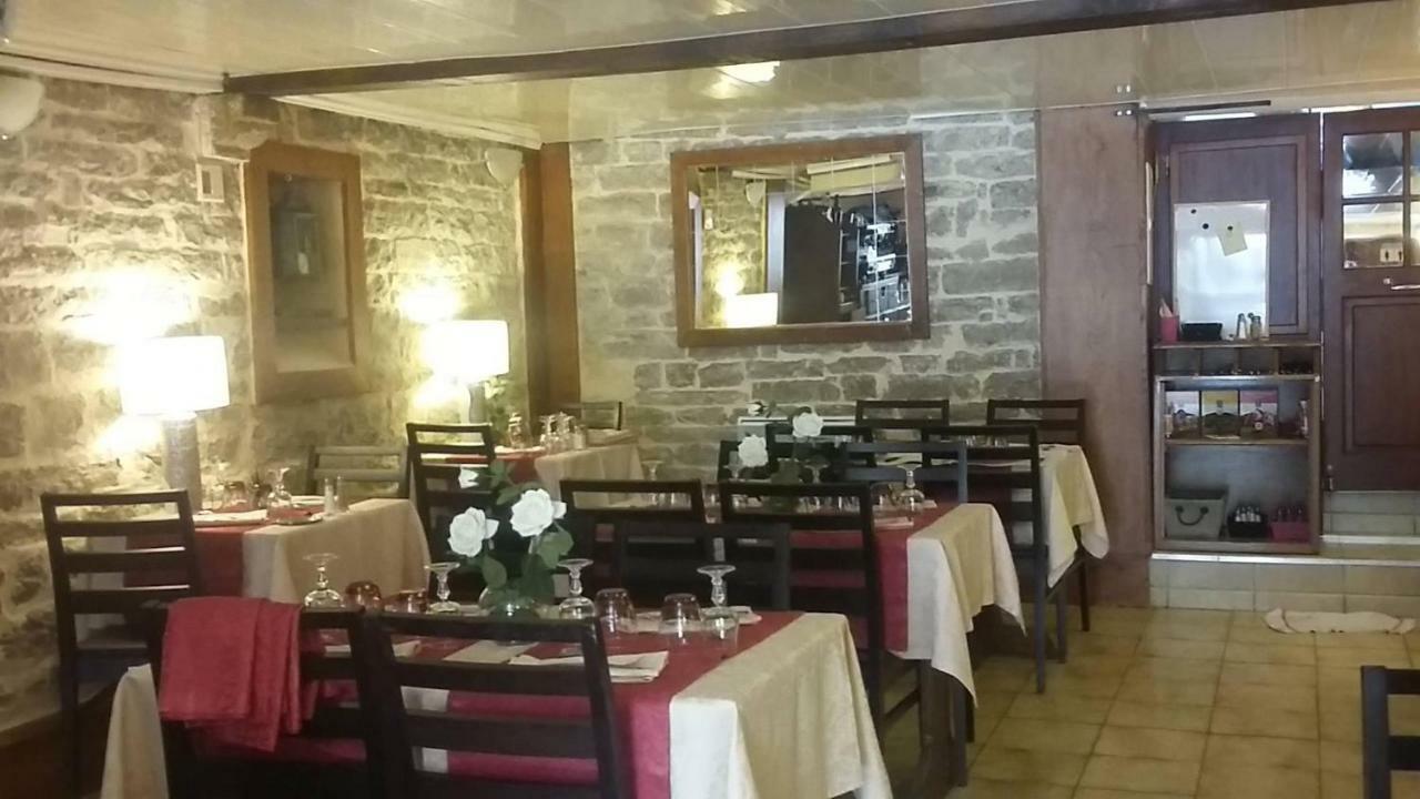 La Petite Maison D'Arnal Sainte-Énimie Esterno foto